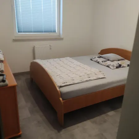 公寓 Mieszkanie Do Wynajecia 奥斯特罗达